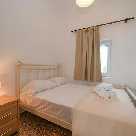Η Όμορφη Κώμη - Beautiful Komi Spacious Apartment Komi (Tinos) Exterior photo