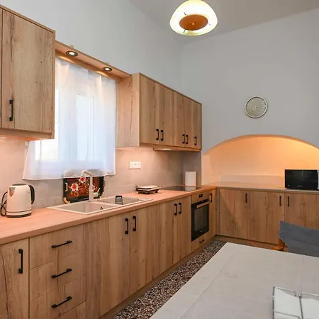 Η Όμορφη Κώμη - Beautiful Komi Spacious Apartment Komi (Tinos) Exterior photo