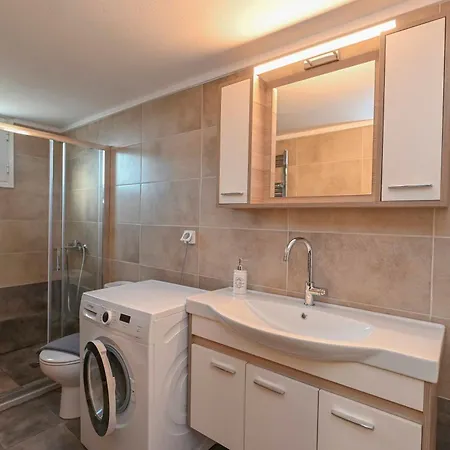 Η Όμορφη Κώμη - Beautiful Komi Spacious Apartment Komi (Tinos) Exterior photo